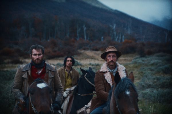 3 men on horse