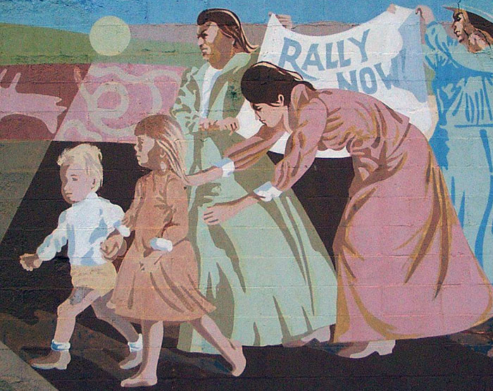 Women Protestors. Artwork in Broken Hill Car Park. Courtesy: Outback Archives, Broken Hill City Library, New South Wales