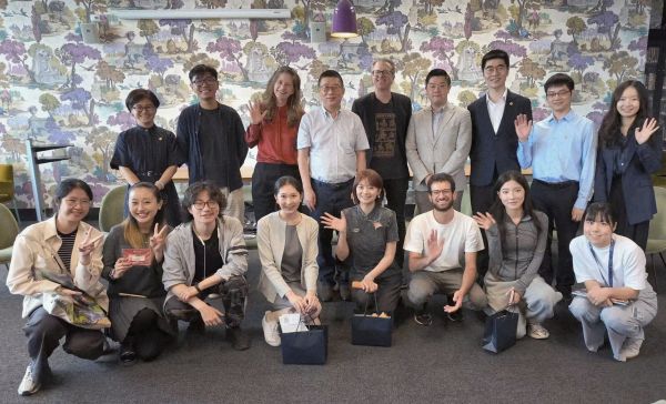 Attendees from PKU PhD sharing session posing for a photo