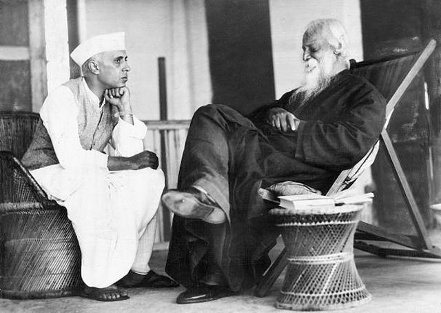 Unknown photographer. Jawaharlal Nehru and Rabindranath Tagore 1 February 1940 (detail) CC PD-US