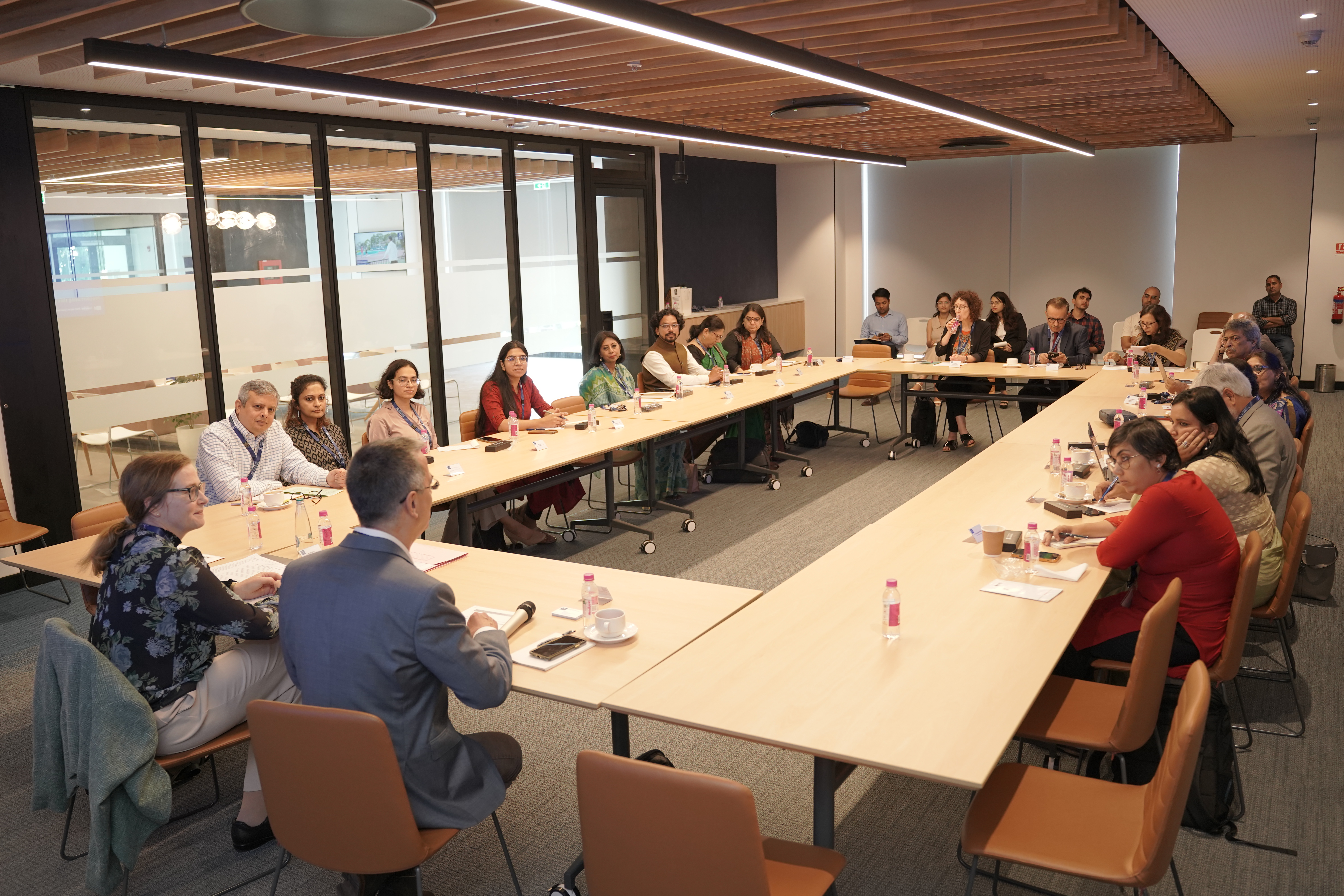 Attendees of the Humanities and social sciences roundtable in discussion